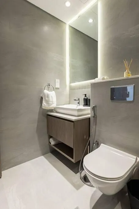 Apartment Charming & Modern 1Bdr In New Laya Heights Building Studio City Dubai